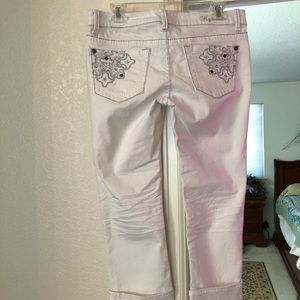 HYDRAULIC WHITE CROPS capri jeans sparkles studded pockets